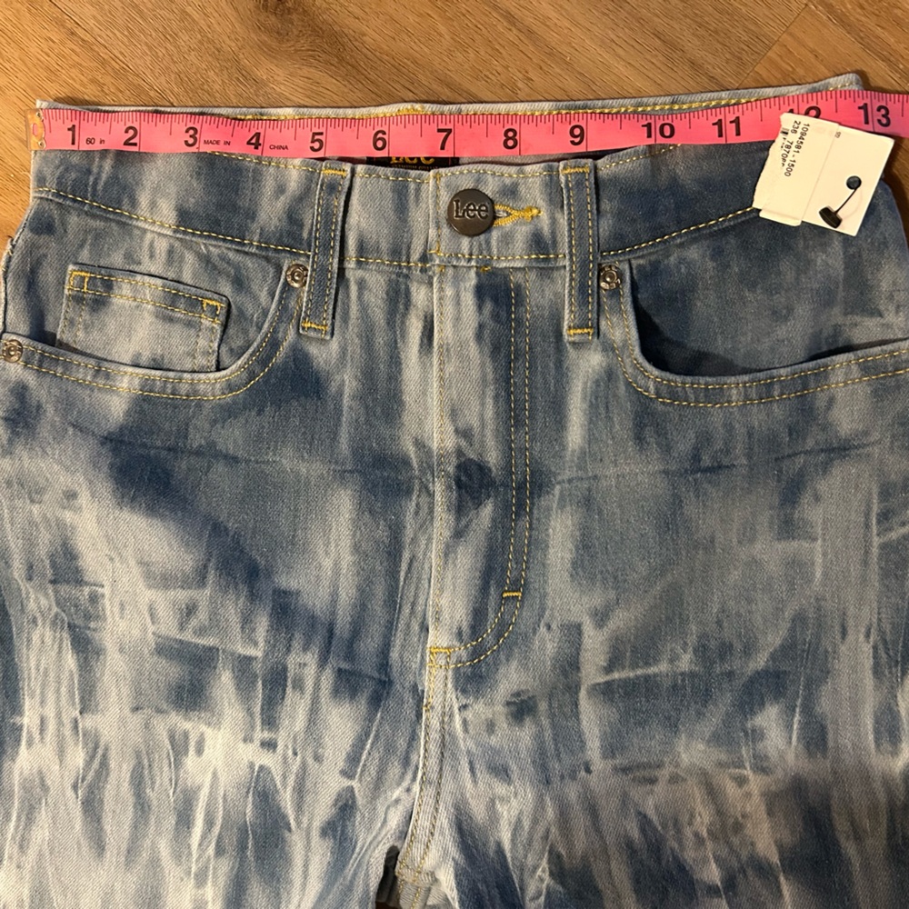 Brand new Lee Jeans for women Blue and White Bootcut Dye Size 26x33 Cotton - Picture 2 of 11